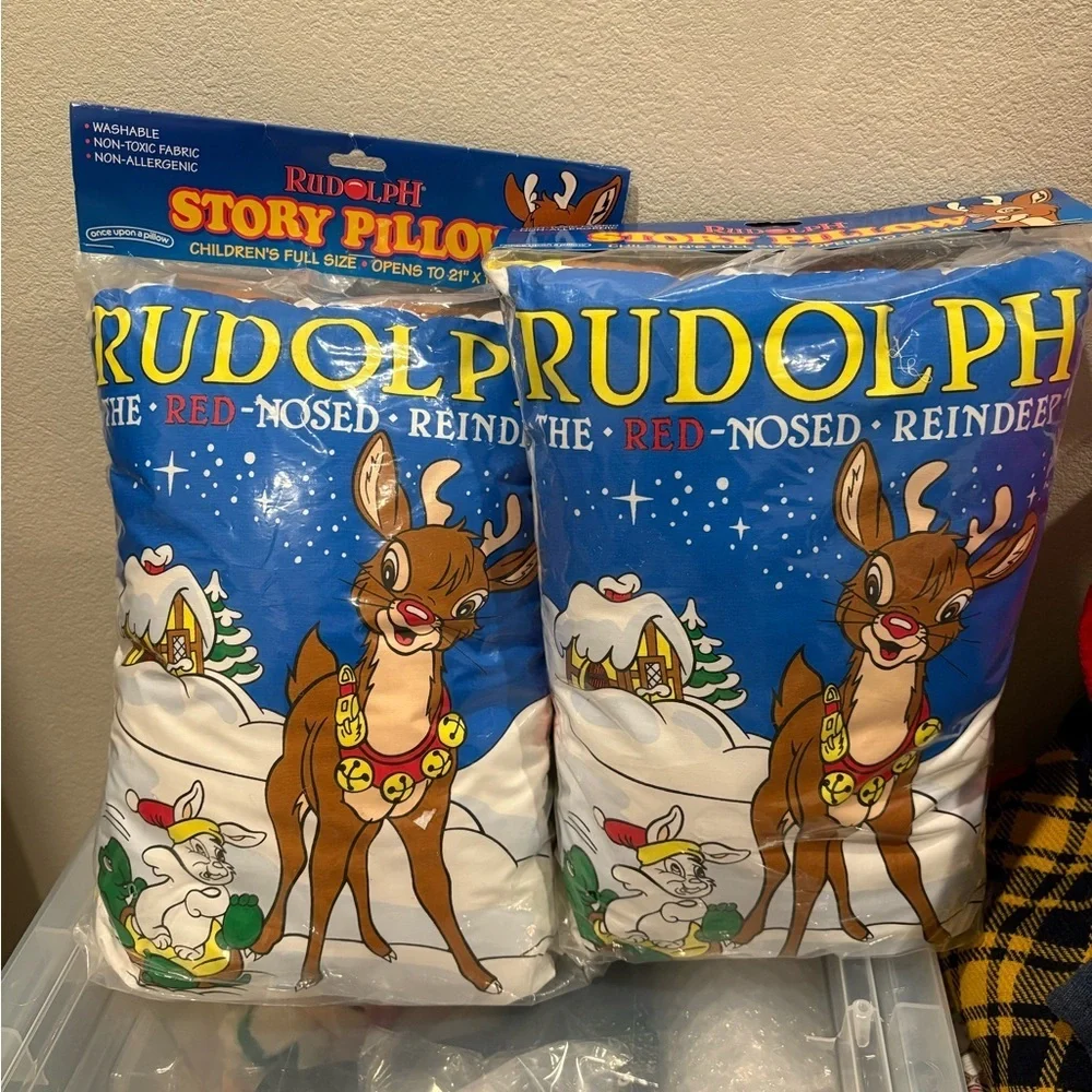 Vintage 1996 Wicklow Co. Rudolph The Red-Nosed Reindeer Story Pillows New Sealed